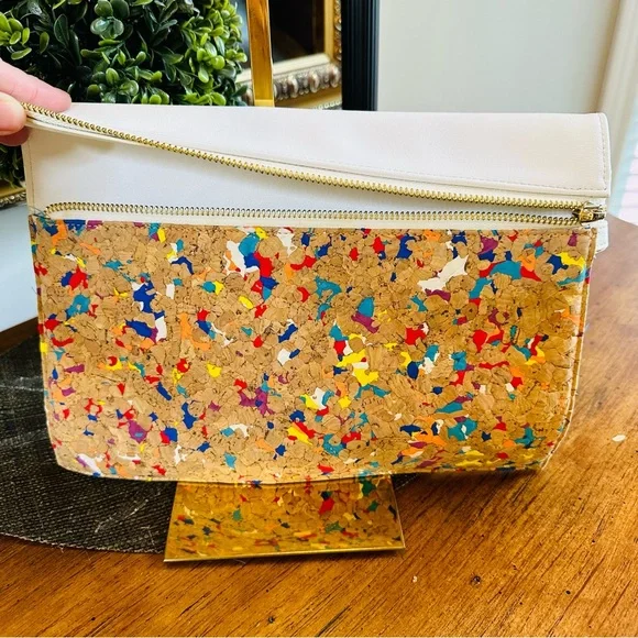 SONDRA ROBERTS SQUARED CLUTCH BAG W/ ZIPPER CORK PAINTED 9”H - 11”W GOOD COND - Picture 10 of 10